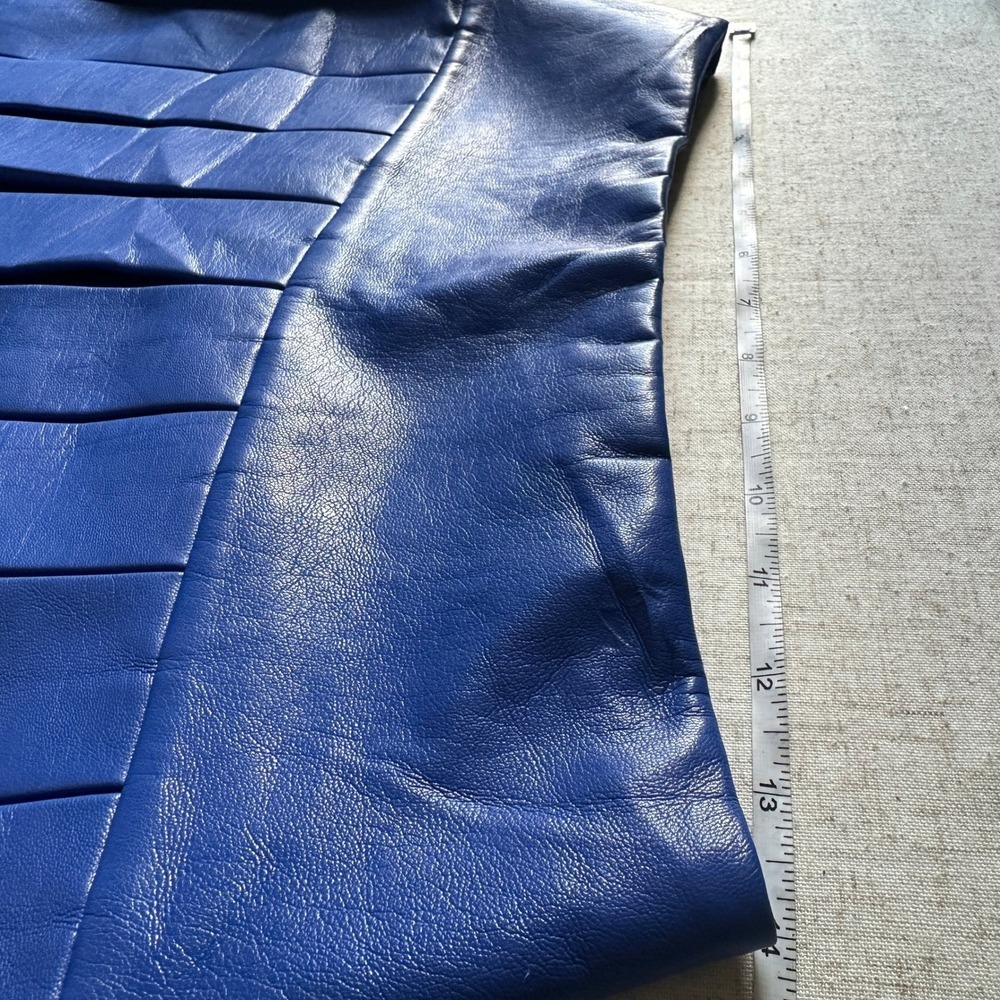 Alice + Olivia Emilie Vegan Leather Box Pleated Mini Skirt Size 6 | Royalty Blue - Picture 11 of 12